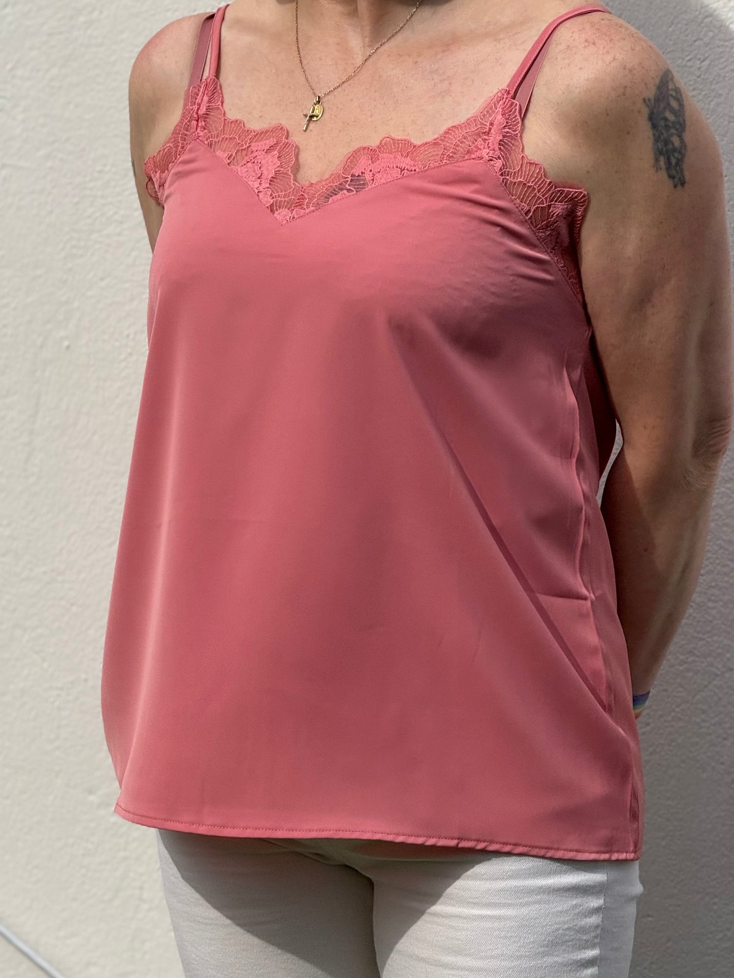 Top dentelle rouille