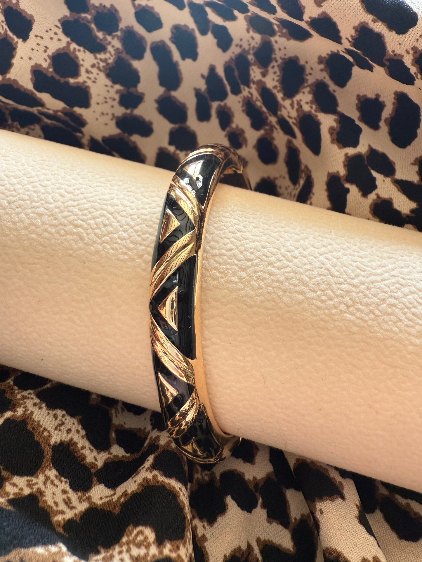 Bracelet rigide noir