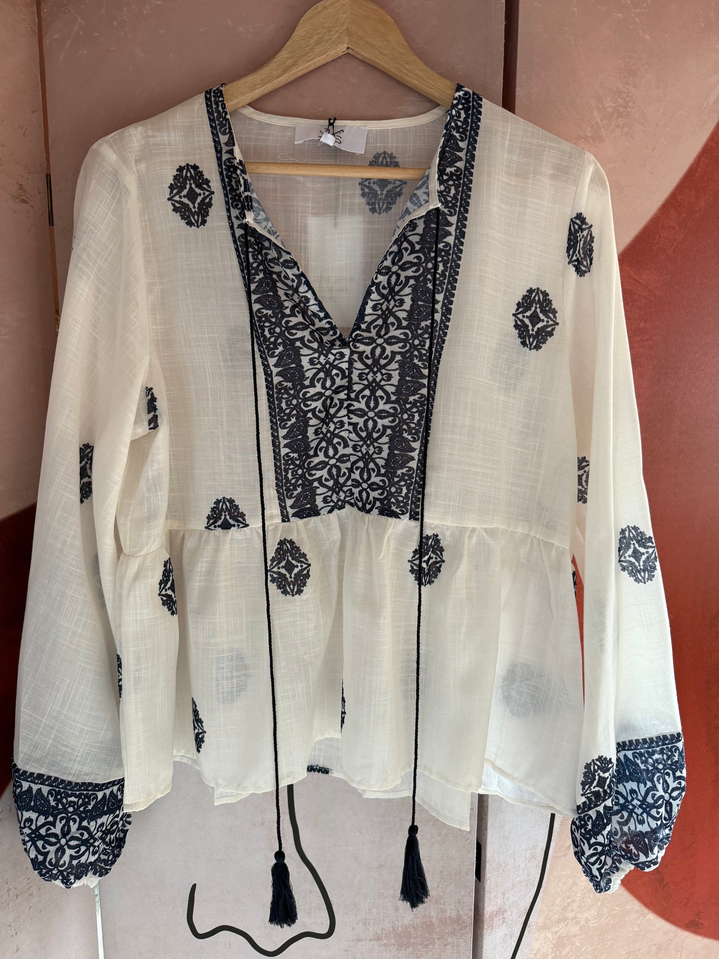 Blouse brodée