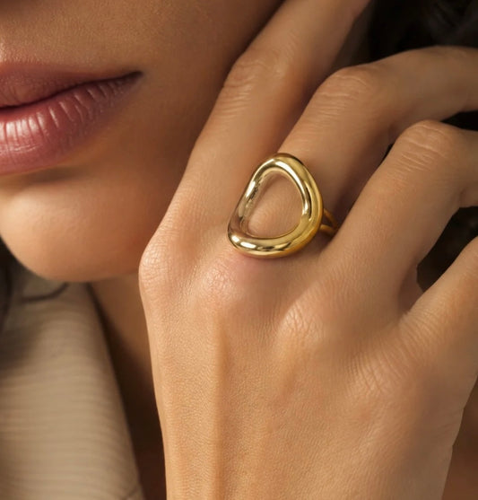 Bague stylée