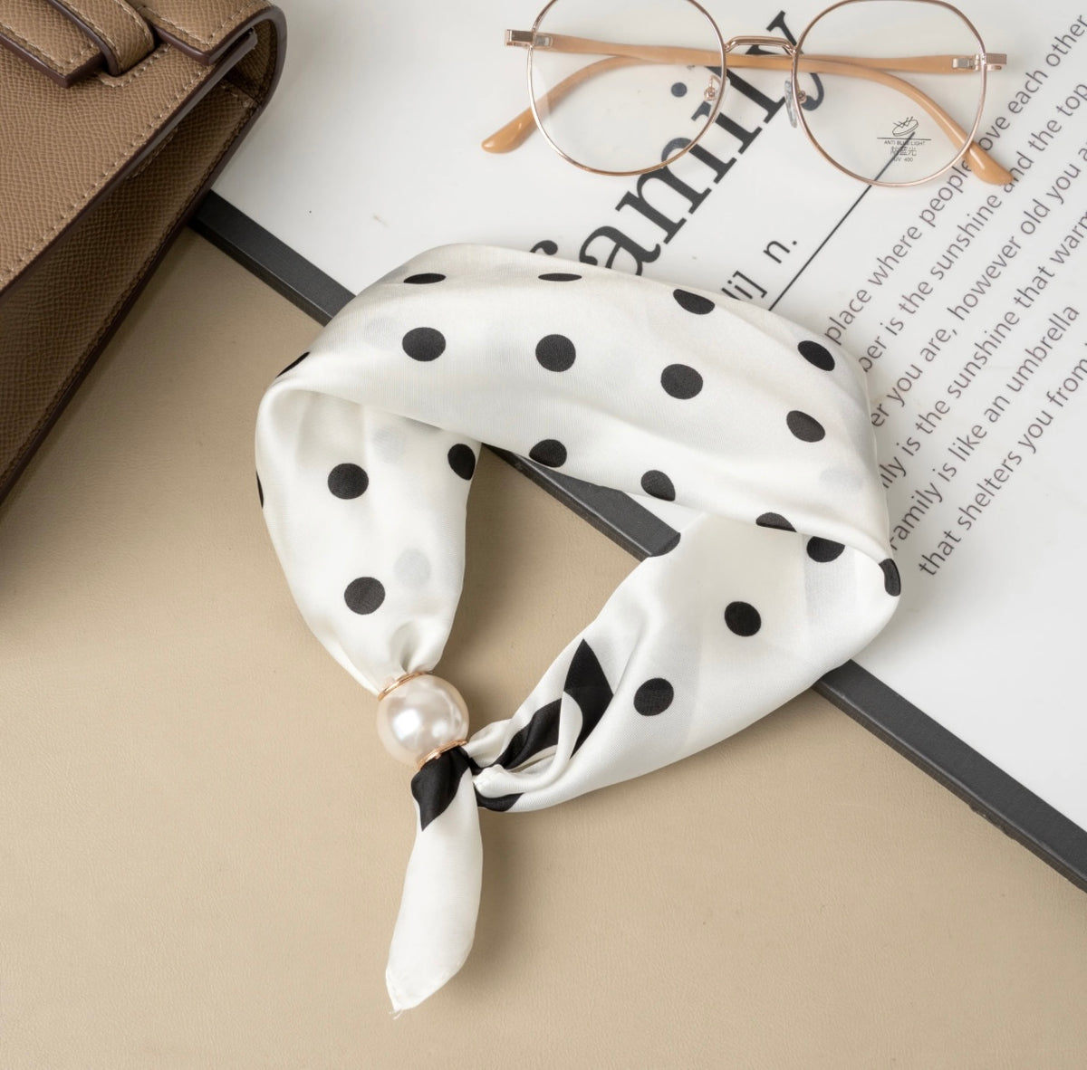 Foulard aimanté