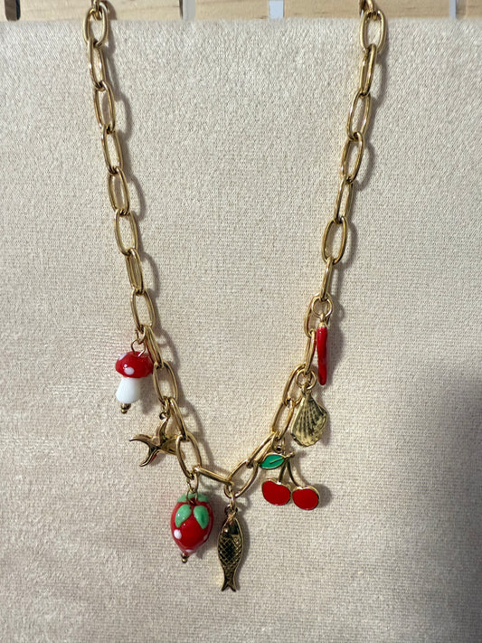Collier fruits
