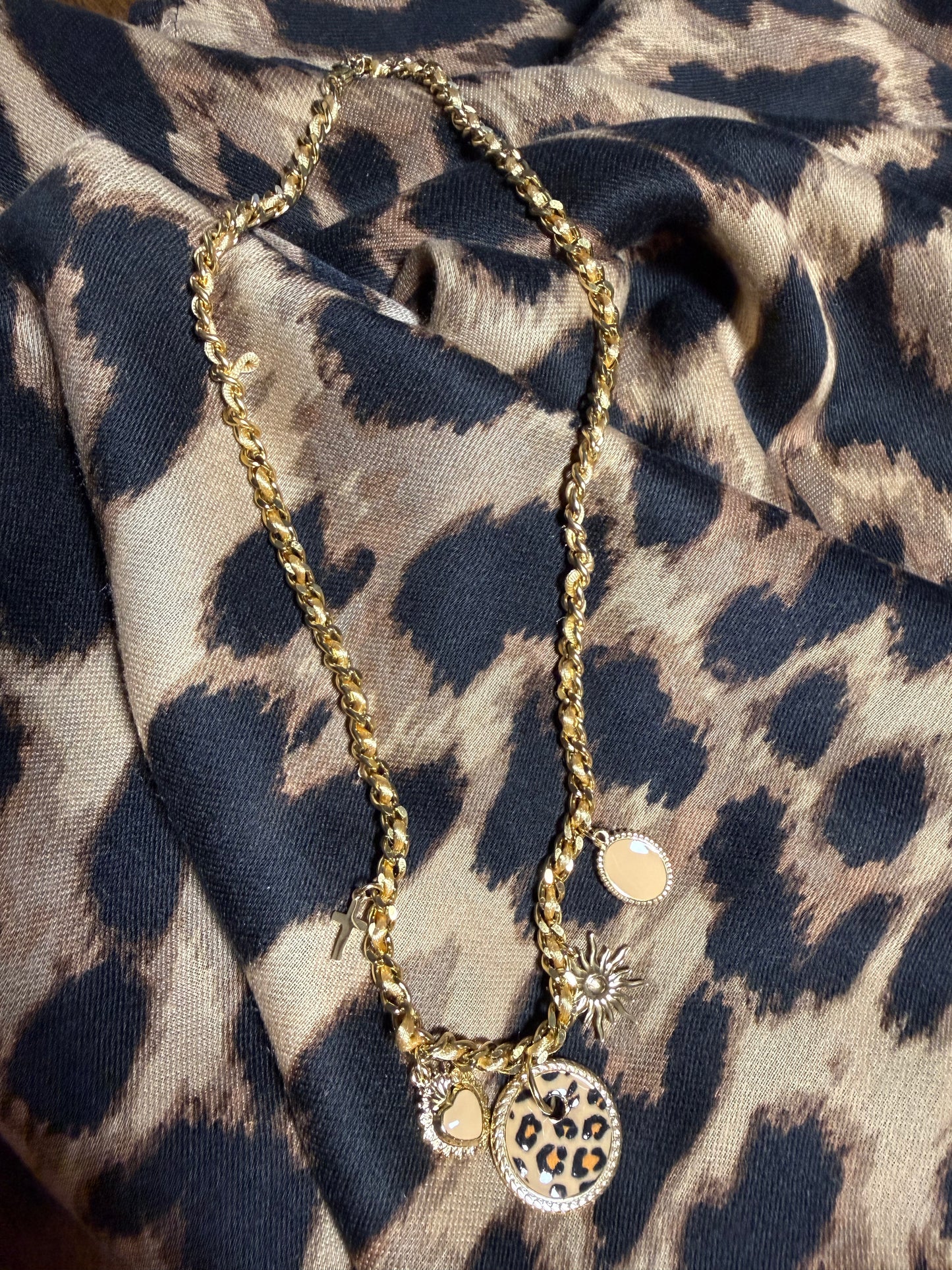 Collier rond léopard