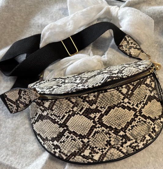 Pochette serpent