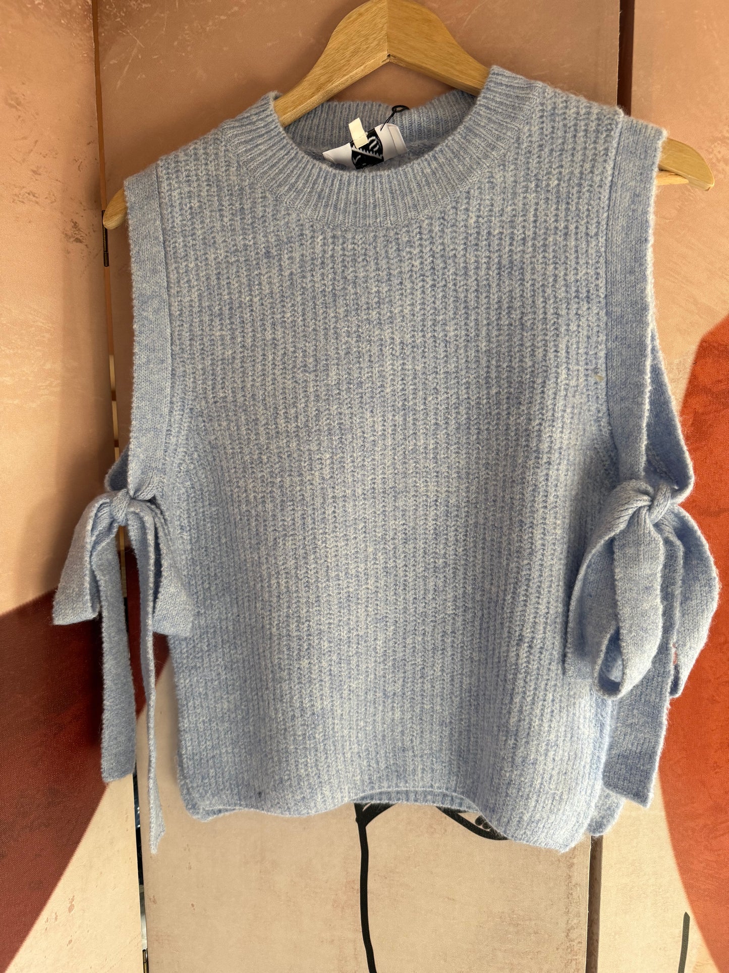 Pull sans manches noeuds bleu