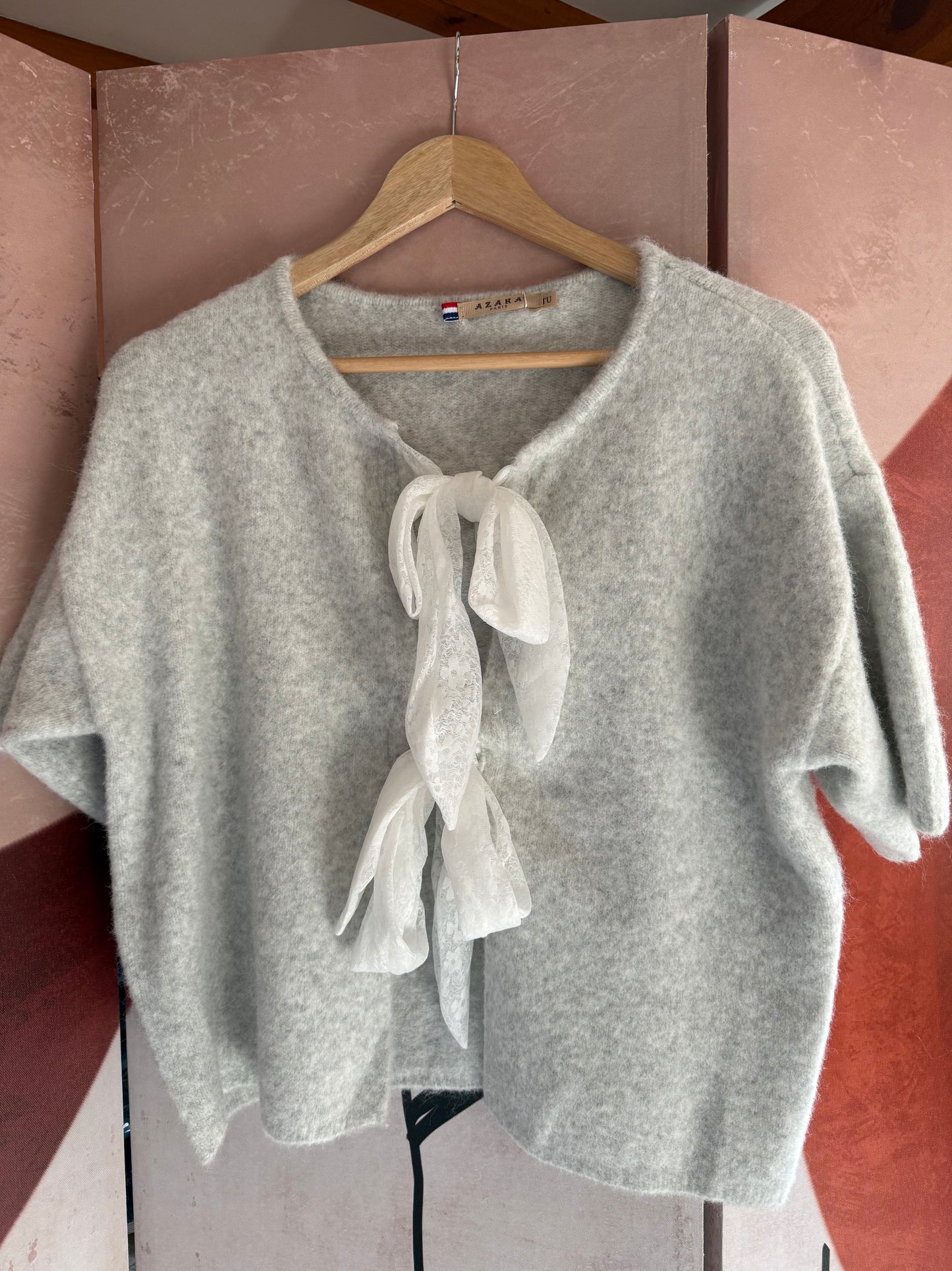 Pull manches courte noeuds dentelle gris