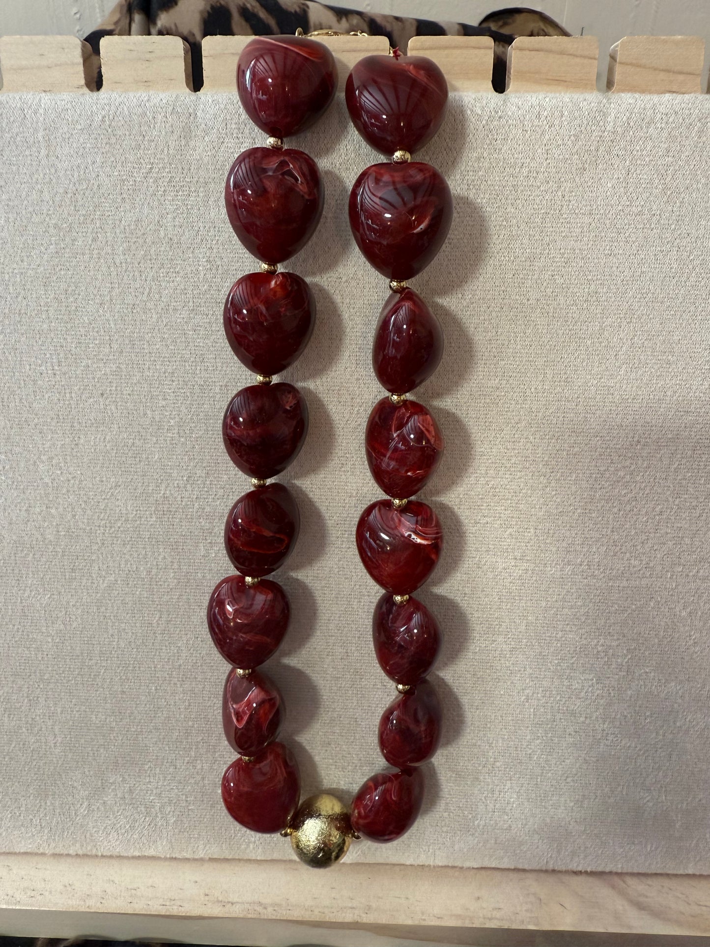 Collier grosses pierres rouges